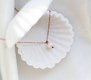 Náhrdelníky - Minimalistický náhrdelník - ružové zlato s riečnou perlou (Rosegold-filled, plnený 14kt zlatom) - 15153388_