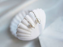 Náušnice - Strieborné retiazkové náušnice s perlami - 15153394_