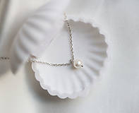 Náhrdelníky - Strieborný náhrdelník s perlou - 15153395_