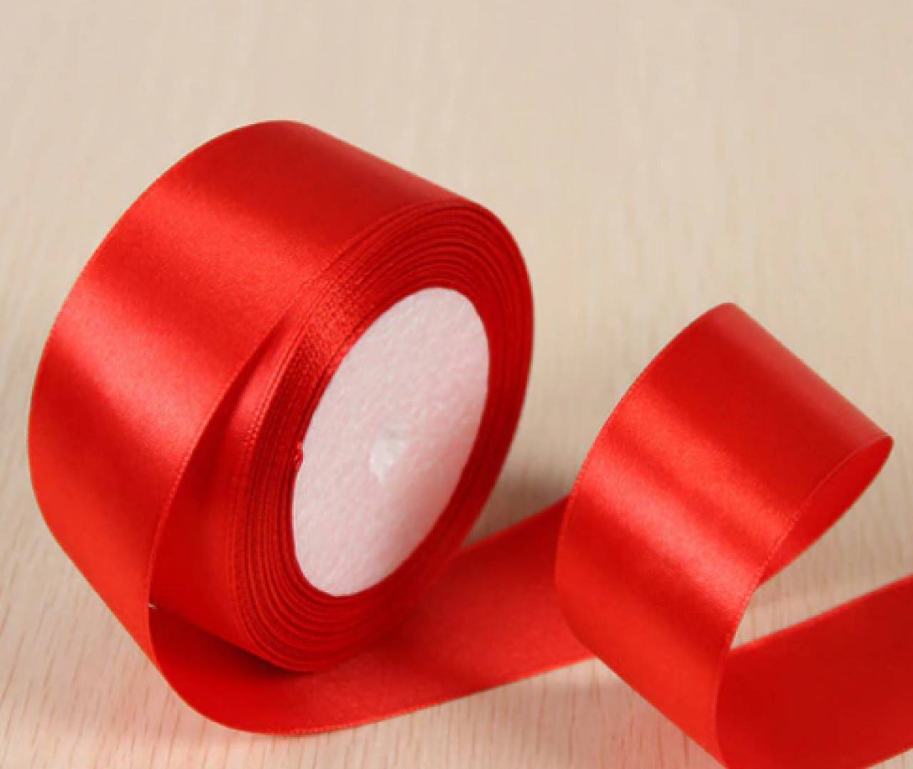 Saténová stuha 25 mm 