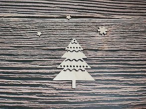 Dekorácie - Drevená vianočná ozdoba "stromček" - 15153685_