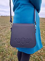 Kabelky - Dámska kožená kabelka s folklornym motivom - 15154760_