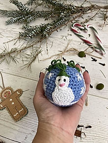 Dekorácie - Vianočná guľa pre šťastie (modrá so snehuliakmi) - 15156704_