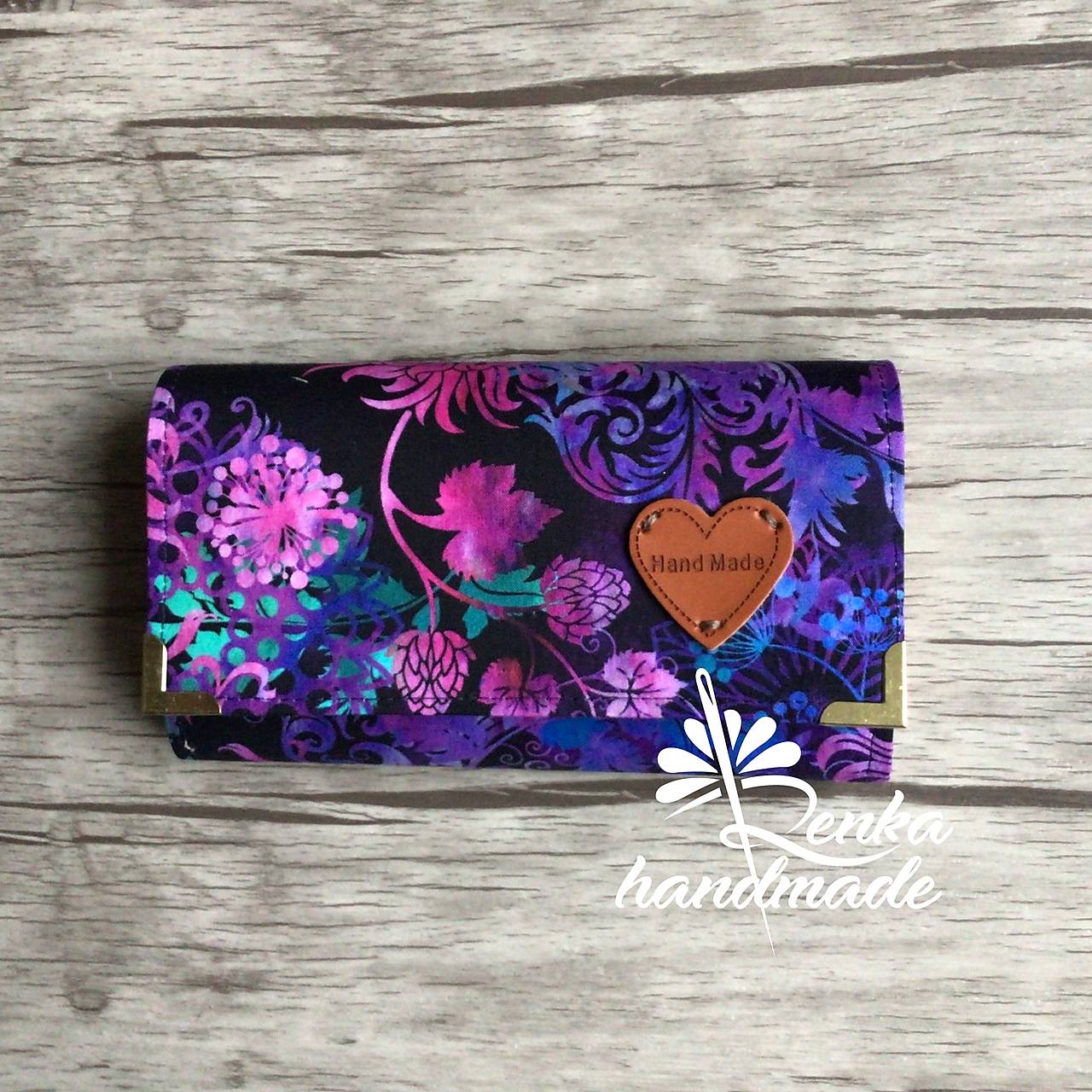 Peňaženka - fialové kvety