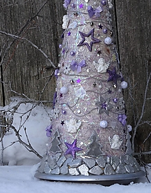 Dekorácie - Vianočný stromček jemne fialová + strieborná - 15172813_