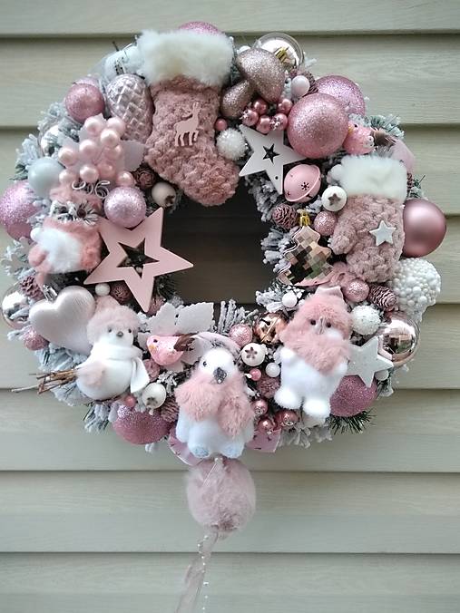 Dekorácie - ZĽAVA z 80 na 68 eur veľký 3D ružovo-biely vianočný veniec 45 cm ROZPRÁVKOVÉ VIANOCE - 15170313_