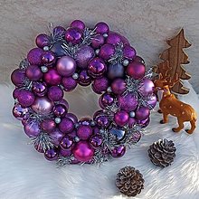 Dekorácie - Fialový veniec z vianočných gulí - 15175027_