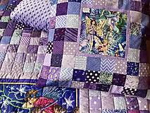 Úžitkový textil - Exkluzívny  fialový vílový patchwork set - prehoz a vankúše - 15178971_
