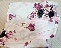 Šály a nákrčníky - Šál z fáčoviny ružovo- fialkové kvety - 15178531_