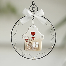 Dekorácie -  vianočná dekorácia- domček s bielou mašličkou - 15180137_