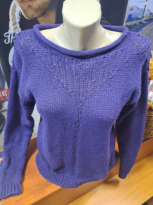 Fialový pulover