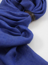 Šatky - Elegantná tmavomodrá šatka z jemného priesvitného ľanu s remienkom 74x190cm "Paris" - 15186022_