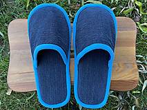 Modré papuče z rifloviny