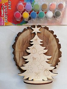 Dekorácie - Vianočny stromček m s ozdobami na vymalovanie - 15189892_