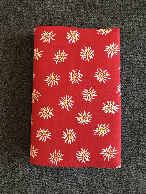 Papiernictvo - Obal na knihu - otvárací - Červené kvetinky  (Pestrofarebná) - 15204061_