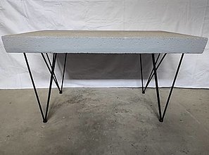 Nábytok - Predám masívny betónový stôl - 15204863_