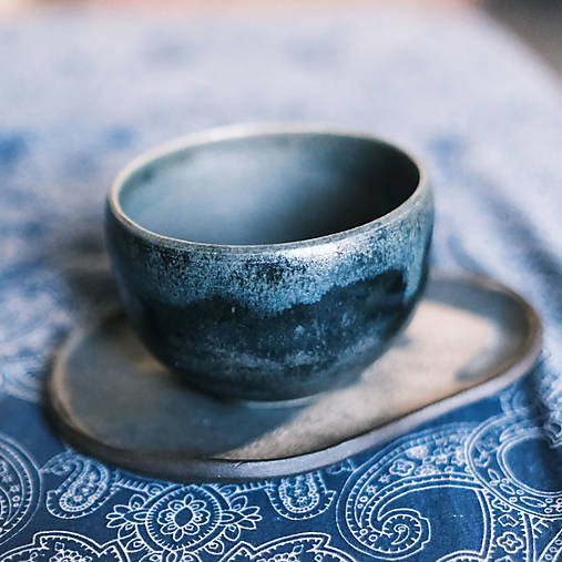 Nádoby - Elegantní bronz-modrá s podšálkem - 15206064_