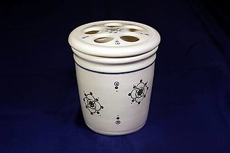 Nádoby - Ručně vyráběný porcelánový kartáčkovník bílý (etno) - 15204960_