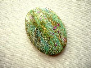 Minerály - Kabošon - rubín ve fuchsitu 33 mm, č.10f - 15209254_