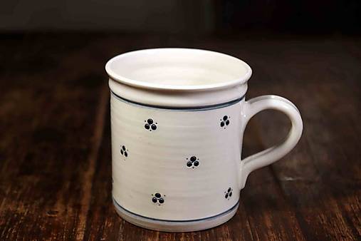 Nádoby - Ručně vyráběný porcelánový Hrnek rovný 0,5l (trojtečky) - 15211131_