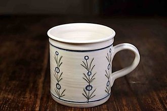Nádoby - Ručně vyráběný porcelánový Hrnek rovný 0,5l (kytička 1) - 15211133_