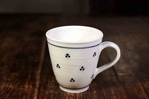 Nádoby - Ručně vyráběný porcelánový Hrnek 0,25l (trojtečky) - 15213338_