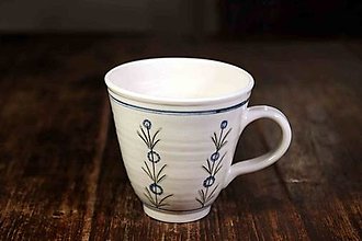 Nádoby - Ručně vyráběný porcelánový Hrnek 0,25l (kytička 1) - 15213342_