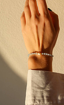 Náramky - Akvamarín s riečnou perlou- náramok - 15215987_