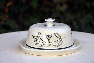 Nádoby - Ručně vyráběná porcelánová Máselnice (ptáček) - 15218990_