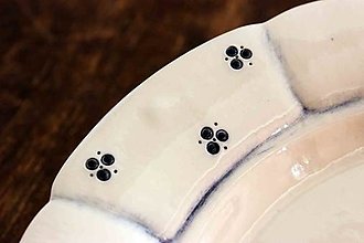 Nádoby - Ručně vyráběná porcelánová Sada babiččiných talířů (trojtečky) - 15219439_