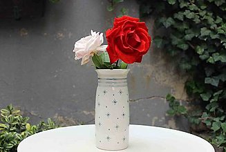 Dekorácie - Ručně vyráběná porcelánová Váza JARO 2020 (body kobalt) - 15220677_