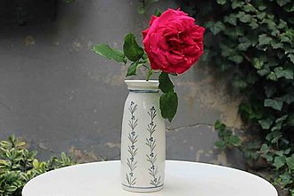 Dekorácie - Ručně vyráběná porcelánová Váza JARO 2020 (kytička 2) - 15220678_