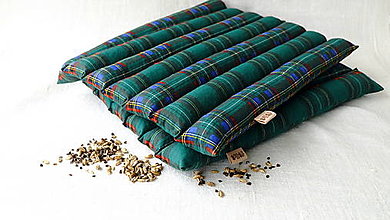 Úžitkový textil - FILKI sedák plnený šupkami (zelená károvaná) - 15227170_