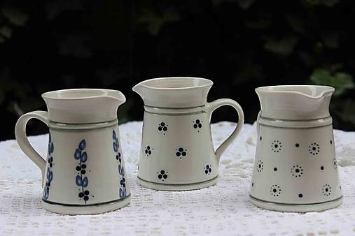 Nádoby - Ručně vyráběná porcelánová Mléčenka - 15227408_