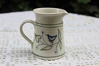 Nádoby - Ručně vyráběná porcelánová Mléčenka (ptáček) - 15227418_