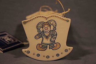 Hračky - Ručně vyráběná porcelánová Kolébka s panenkou (kašpárek) - 15228395_