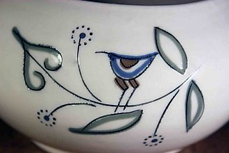 Nádoby - Ručně vyráběná porcelánová zásobnice s uchy na potraviny (ptáček, bez víka) - 15229100_