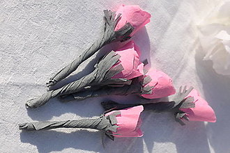 Darčeky pre svadobčanov - Lízatká Ružičky pre svadobných hostí - ružovo sivá svadba (bez visačky) - 15232877_