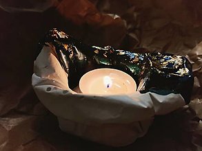 Svietidlá a sviečky - Sádrový svietnik - Zlatý smaragd - 15236047_