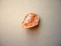 Minerály - Troml. – sluneční kámen 17 mm, č.51f - 15235550_