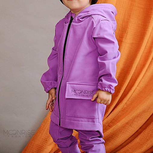 Detské oblečenie - Detská softshell bunda - look up at the stars lila - 15237168_
