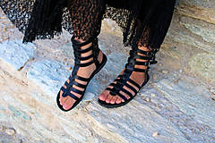 Ponožky, pančuchy, obuv - Kožené sandále DION - čierna farba - 15241996_