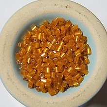 Korálky - Rokajl sekaný 2mm s prieťahom (oranžový) - 15245967_