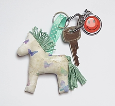Kľúčenky - Prívesok na kľúče - koník, motýlikový s zelenkastou hrivou - 15243052_