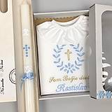 Detské oblečenie - Košieľka na krst k10 modrá v darčekovom balení a sviečka na krst modrý krížik s modrou - 15243936_