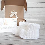 Detské topánky - Budeme mať bábätko/oznámenie tehotenstva - ručne háčkované papučky v darčekovej krabičke - 15250476_