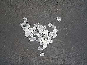 Minerály - Krištáľ v. zlomky - 15251857_