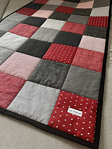 Úžitkový textil - Patchwork prehoz na sedačku, "Červeno čierny" - 15252701_