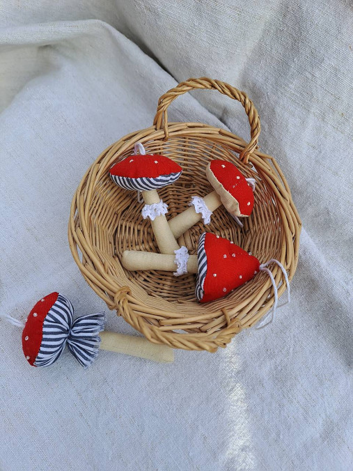 Dekorácie - Textilné  muchotrávky  - 15264958_