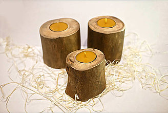 Sviečky - Sada  svietnikov z prírodného dreva so sviečkami z včelieho vosku - 15265200_